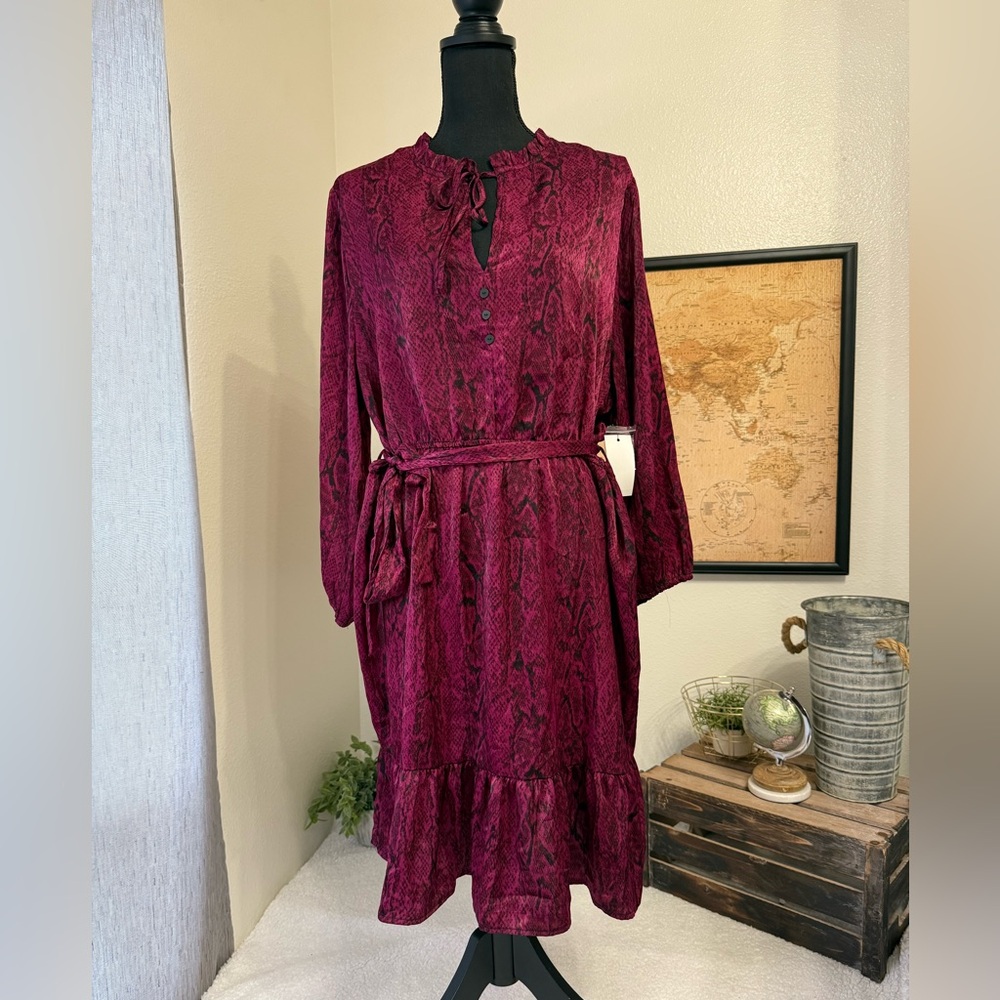 Black Tape snakeskin print dress 1X